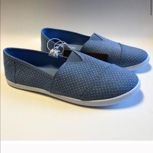 NWT Lincoln outfitters size 10 slip on shoes